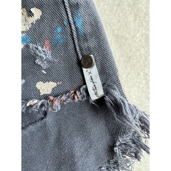One x One Teaspoon Distressed Jean Shorts Trendy Short Shorts Button Fly - Picture 5 of 12